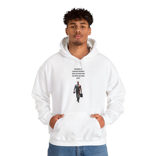 „Disziplin bedeutet, zwischen dem zu wählen, was man jetzt will und dem, was man am meisten will“ – Herren Hoodie