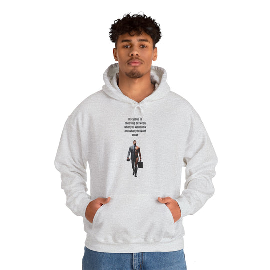 „Disziplin bedeutet, zwischen dem zu wählen, was man jetzt will und dem, was man am meisten will“ – Herren Hoodie