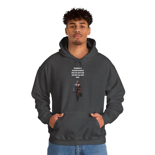 "Discipline is Choosing Between What You Want Now and What You Want Most" – Men´s Hoodie